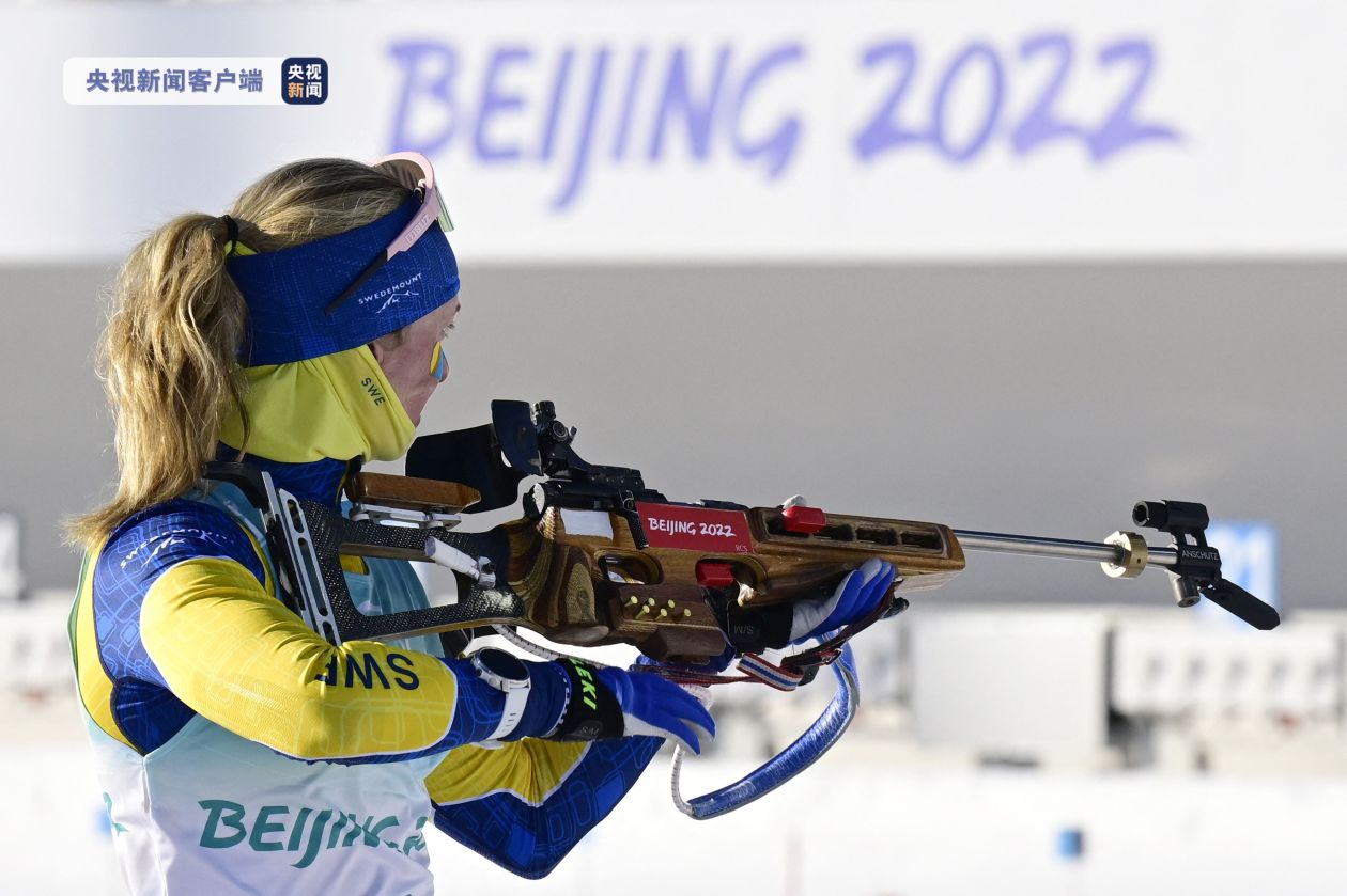 瑞典女足在比赛中夺冠,取得胜利 瑞典女足在比赛中夺冠,取得胜利