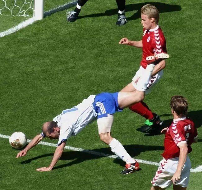 捷克击败丹麦,杀入欧洲杯四强,创造奇迹 捷克击败丹麦,杀入欧洲杯四强,创造奇迹