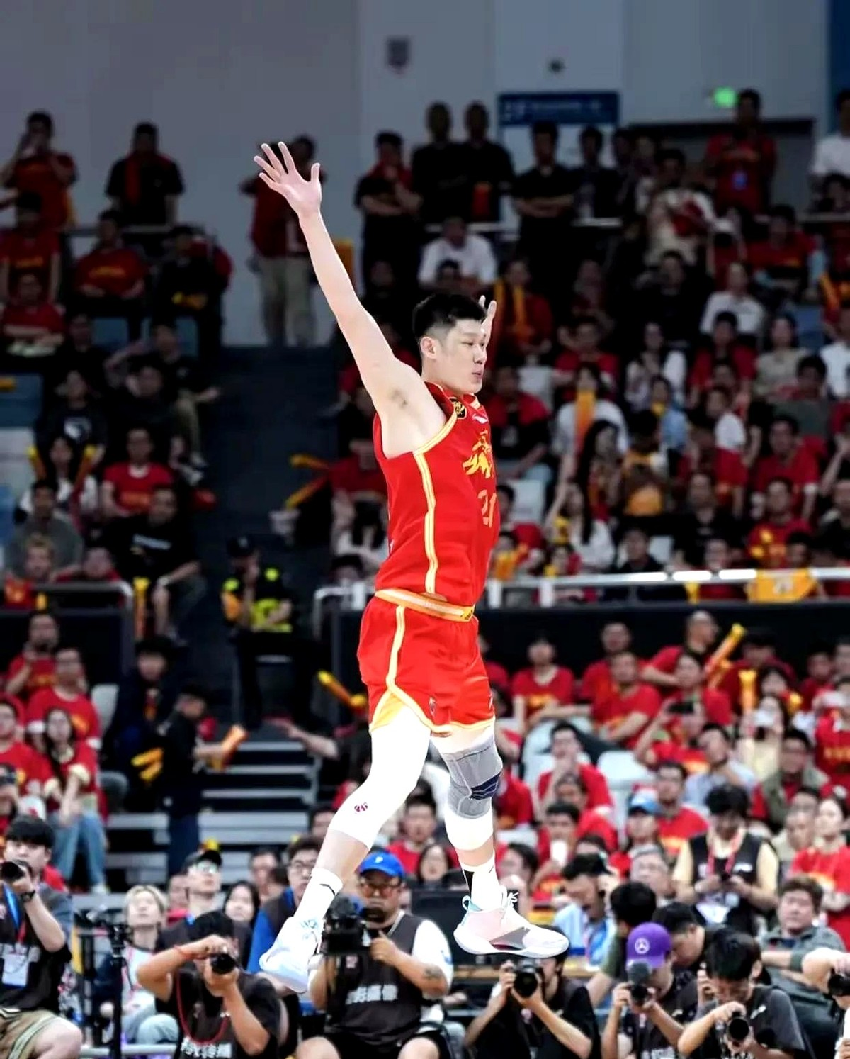 球队挺进决赛,备战下一阶段赛事收官 球队挺进决赛,备战下一阶段赛事收官